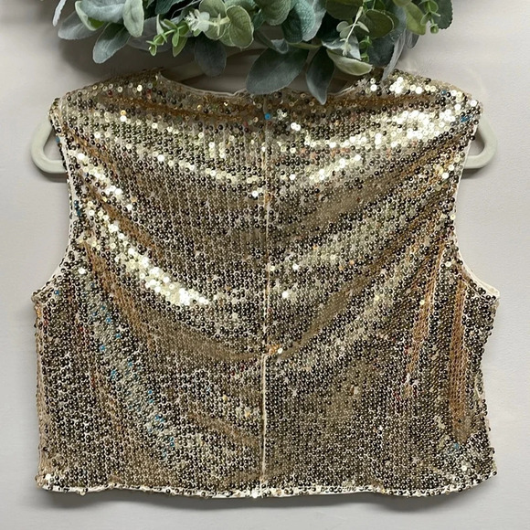 NWOT Shein Gold Sequin Sleeveless Top M - Picture 2 of 11